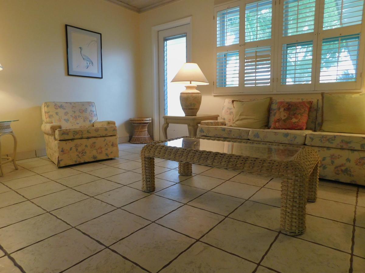 The Grove Beach Condominiums Delray Beach Exteriör bild