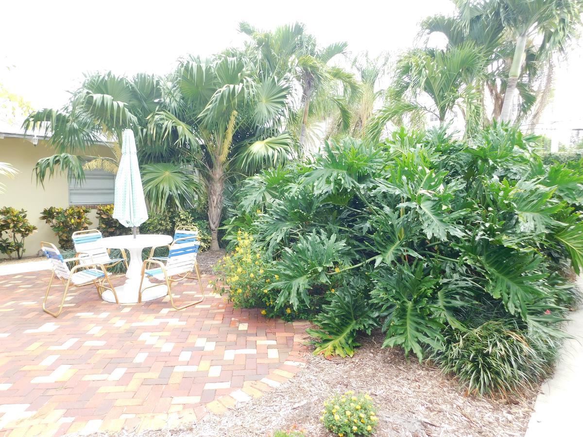 The Grove Beach Condominiums Delray Beach Exteriör bild